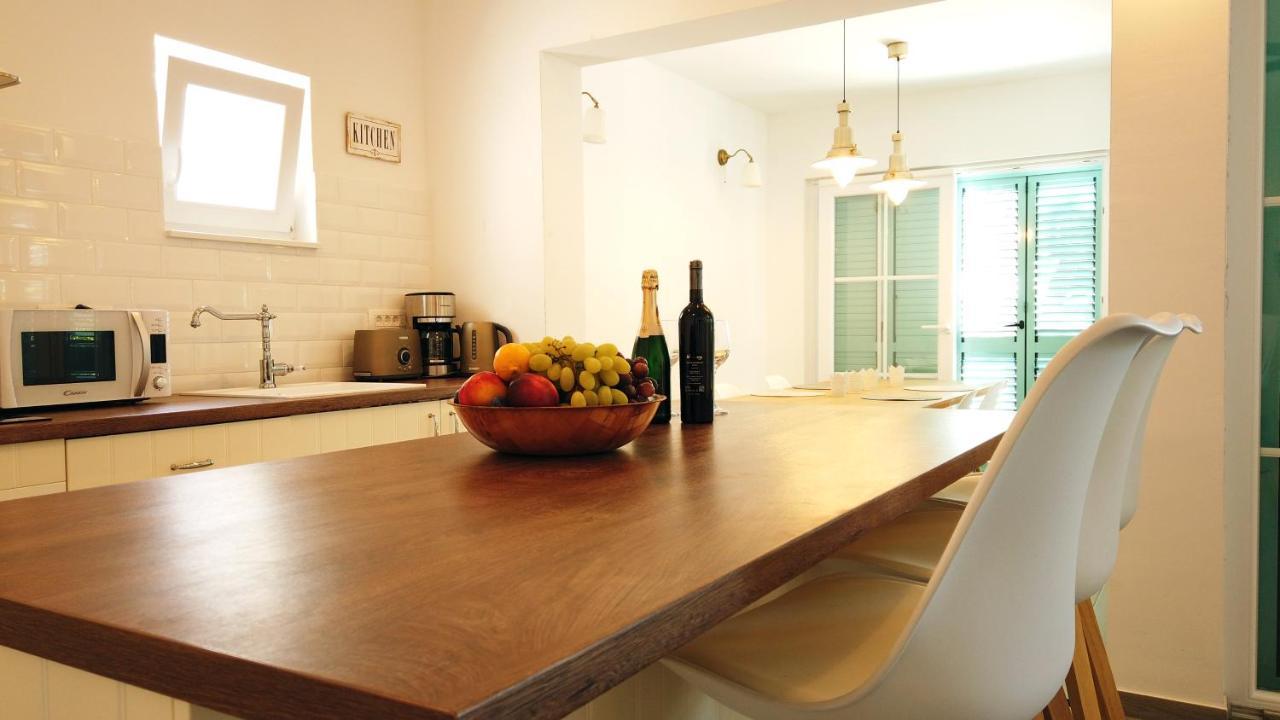 House Ana * Sukošan